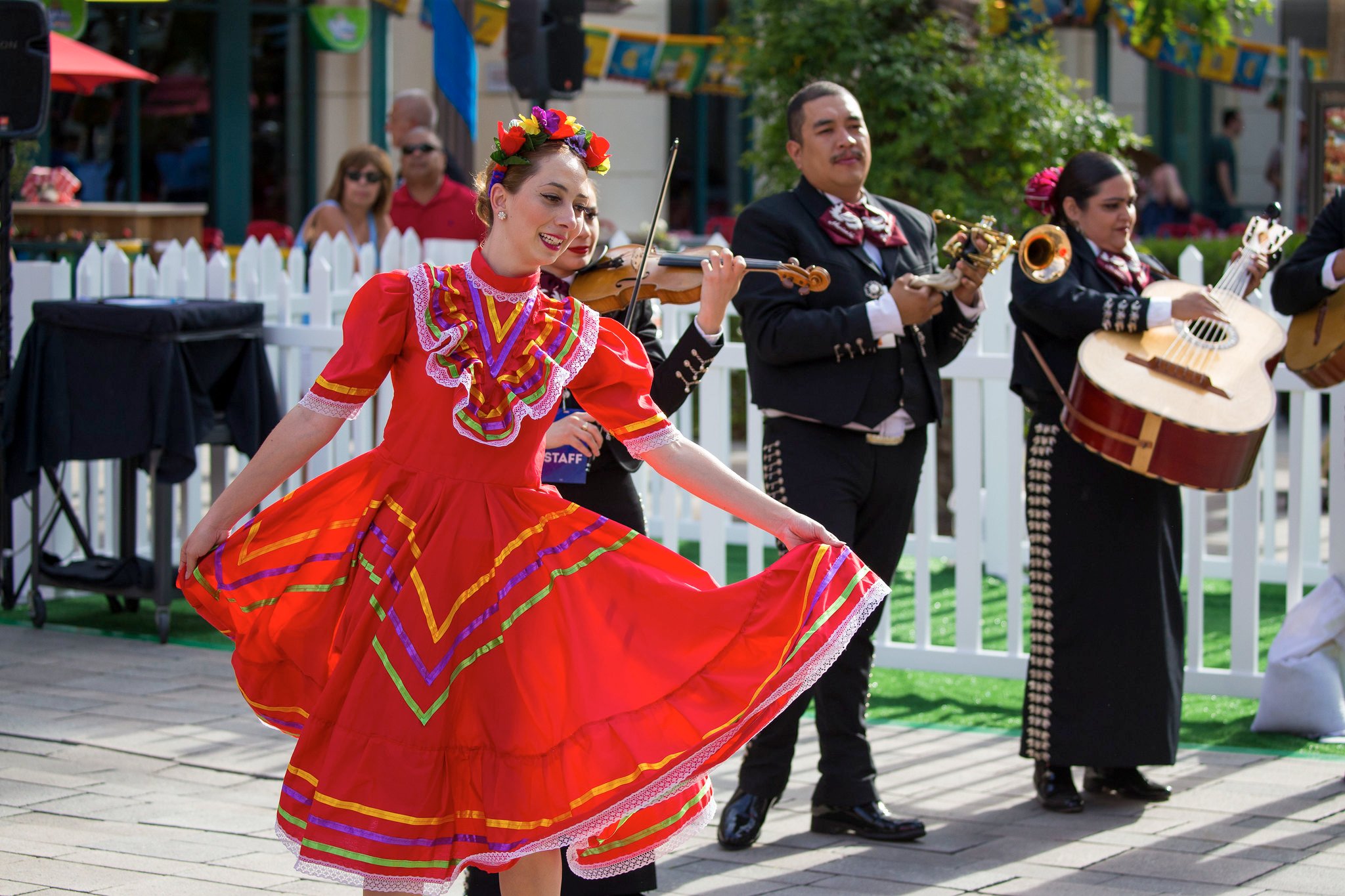 Cinco de Mayo at LINQ