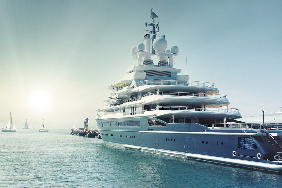 Fly A Las Vegas Private Jet To A Luxury Yacht