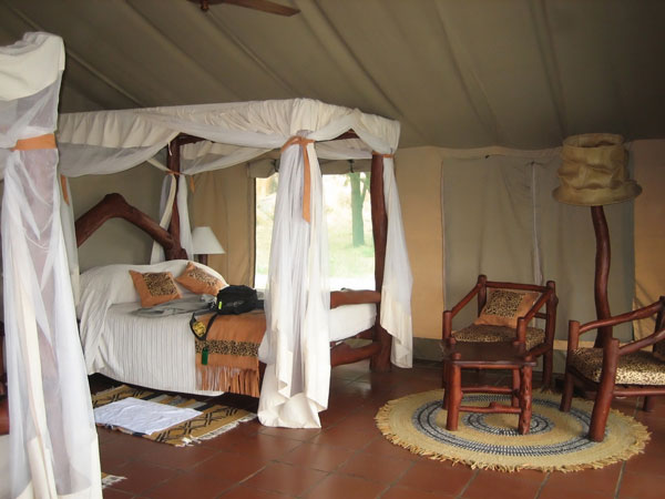 Luxury-In-A-Tented-Safari-Camp-glamping